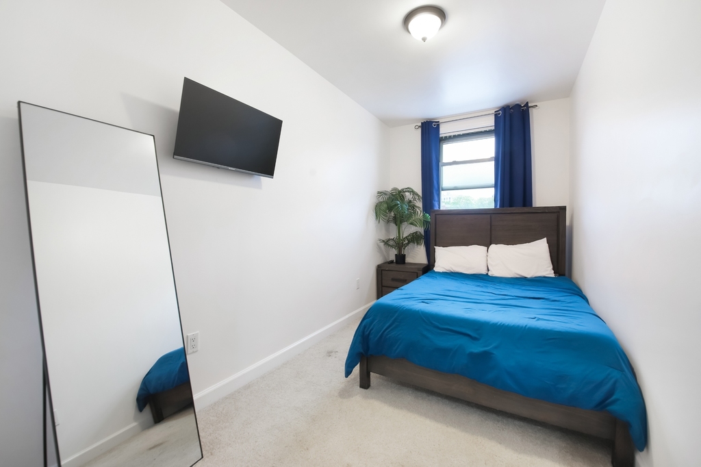 11-55 Welling Court - Photo 6