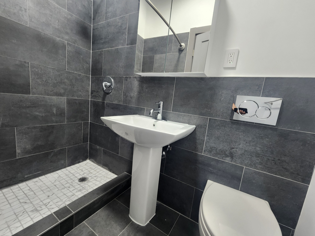 660 West 180th Street - Photo 13