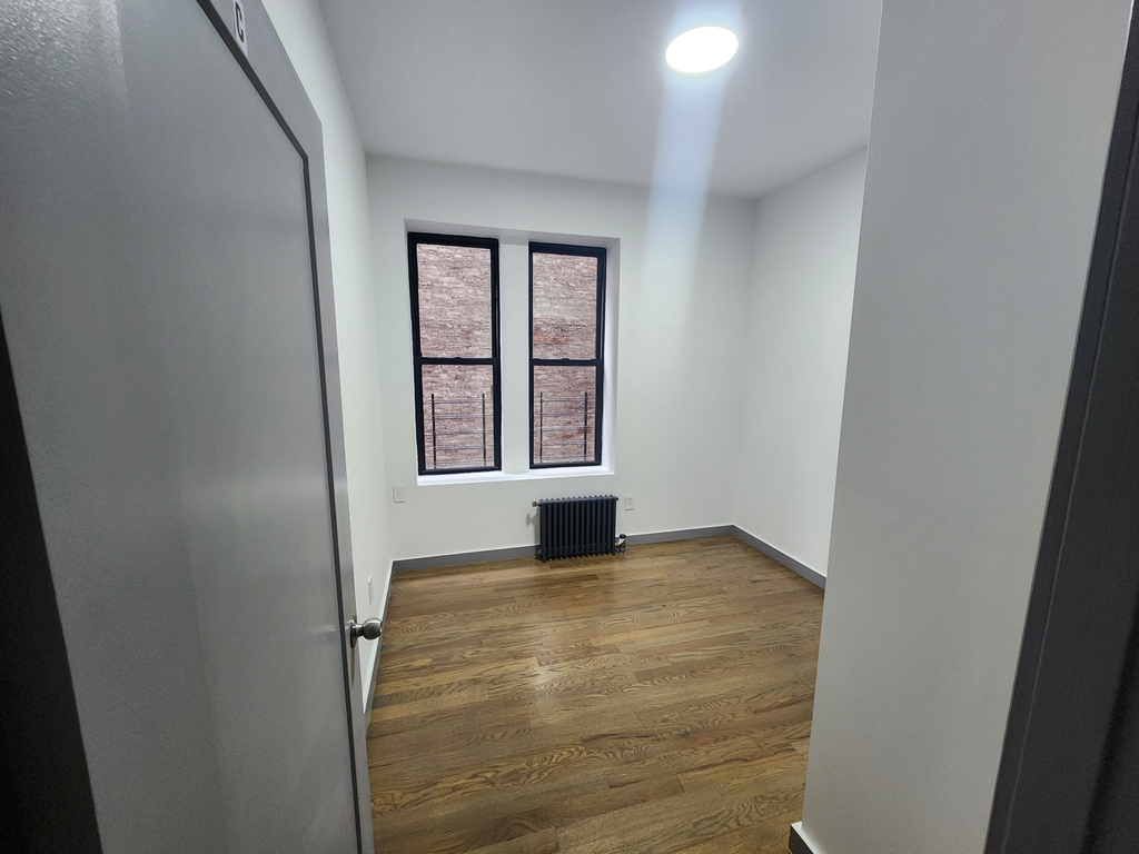 660 West 180th Street - Photo 10