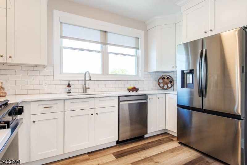 246 Main St - Photo 6