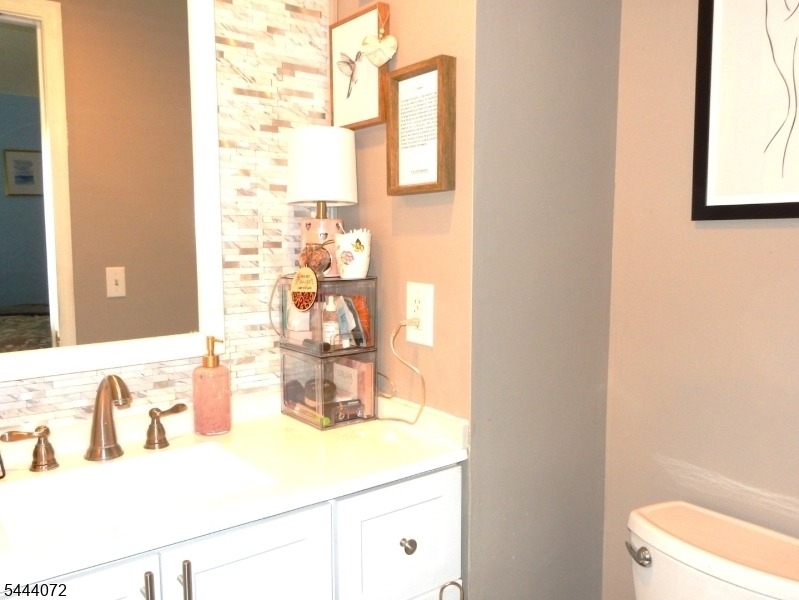 51 Edinborough Ct. - Photo 12