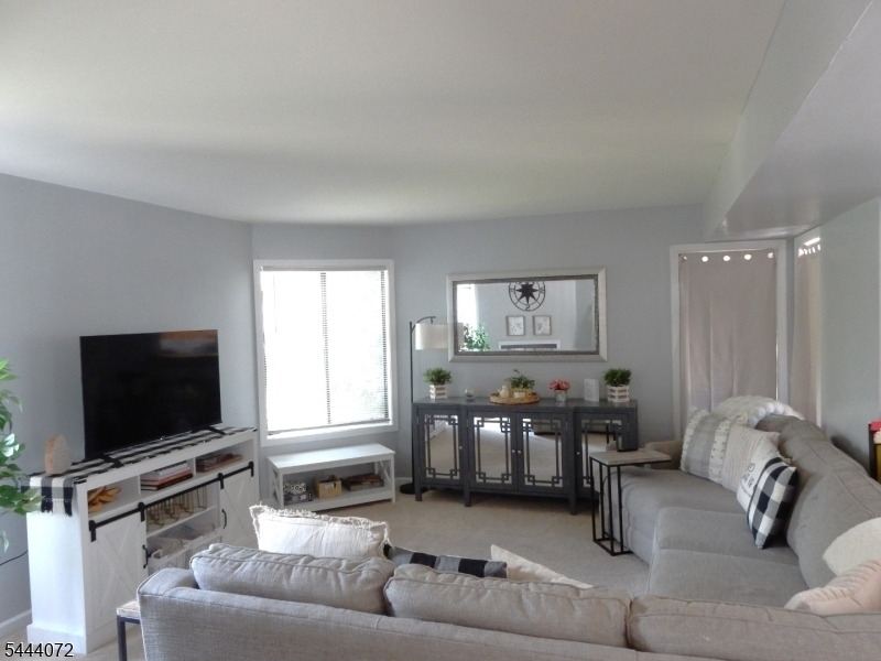 51 Edinborough Ct. - Photo 2