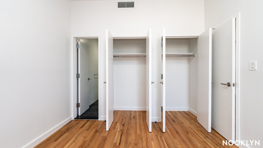 160 Johnson Ave 11206 - Photo 18