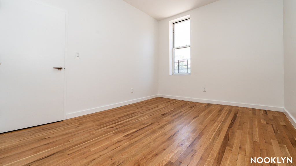 160 Johnson Ave 11206 - Photo 13