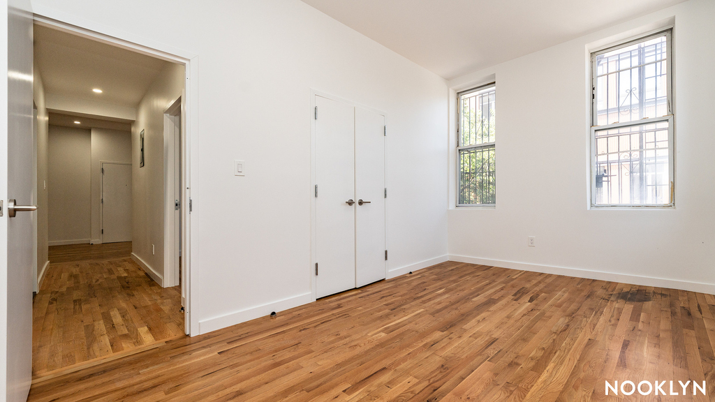 160 Johnson Ave 11206 - Photo 3
