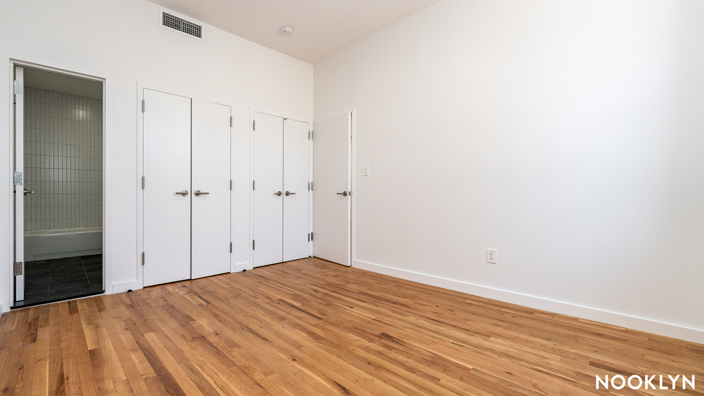 160 Johnson Ave 11206 - Photo 16