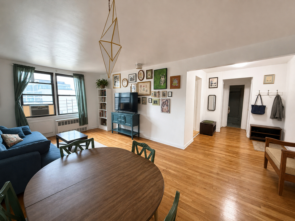 252 Clarkson Avenue - Photo 2