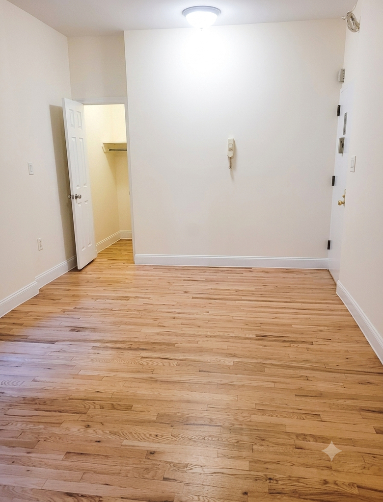  East 38th Street - Photo 2