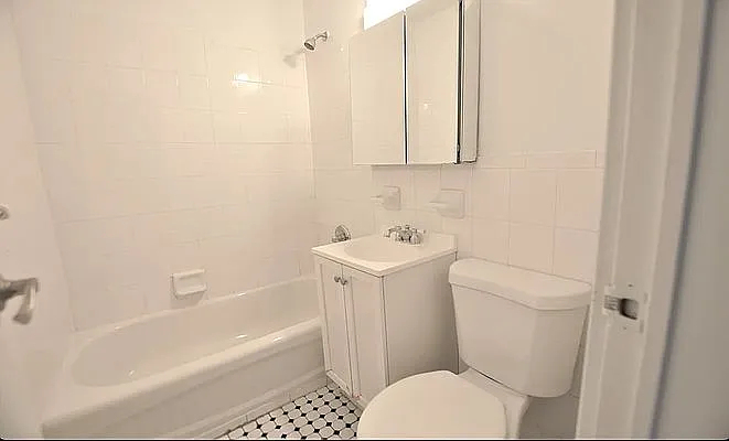  East 38th Street - Photo 3