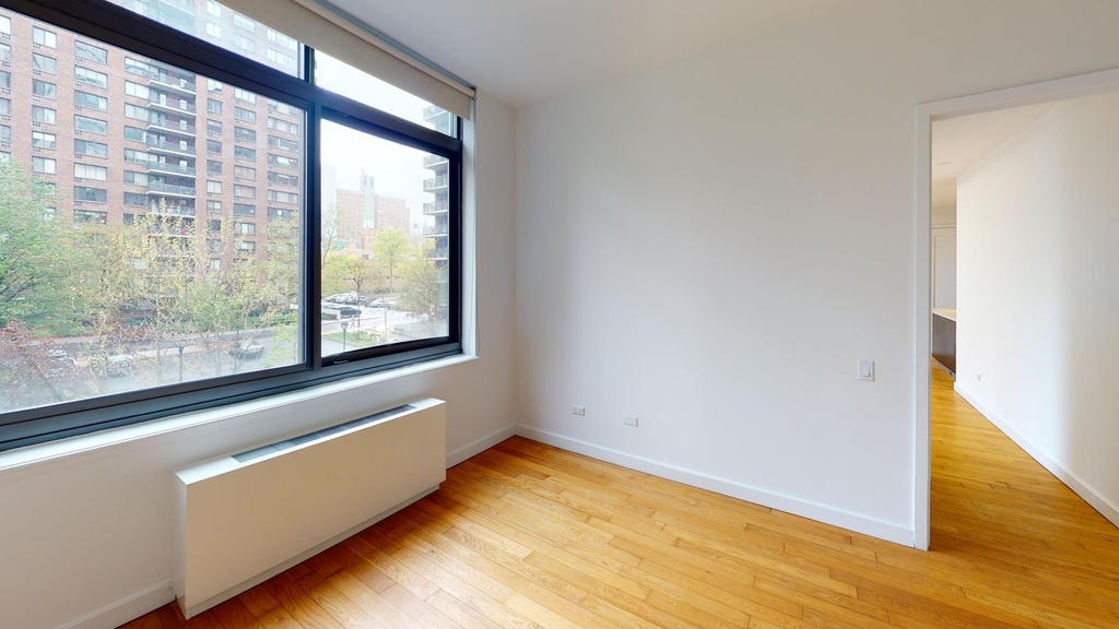 808 Columbus Ave - Photo 4