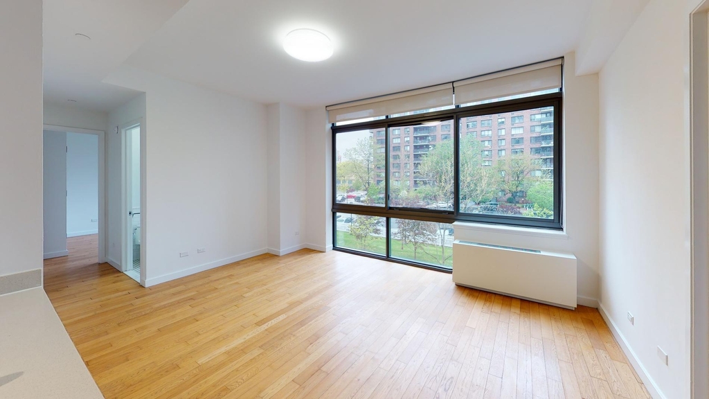 808 Columbus Ave - Photo 2