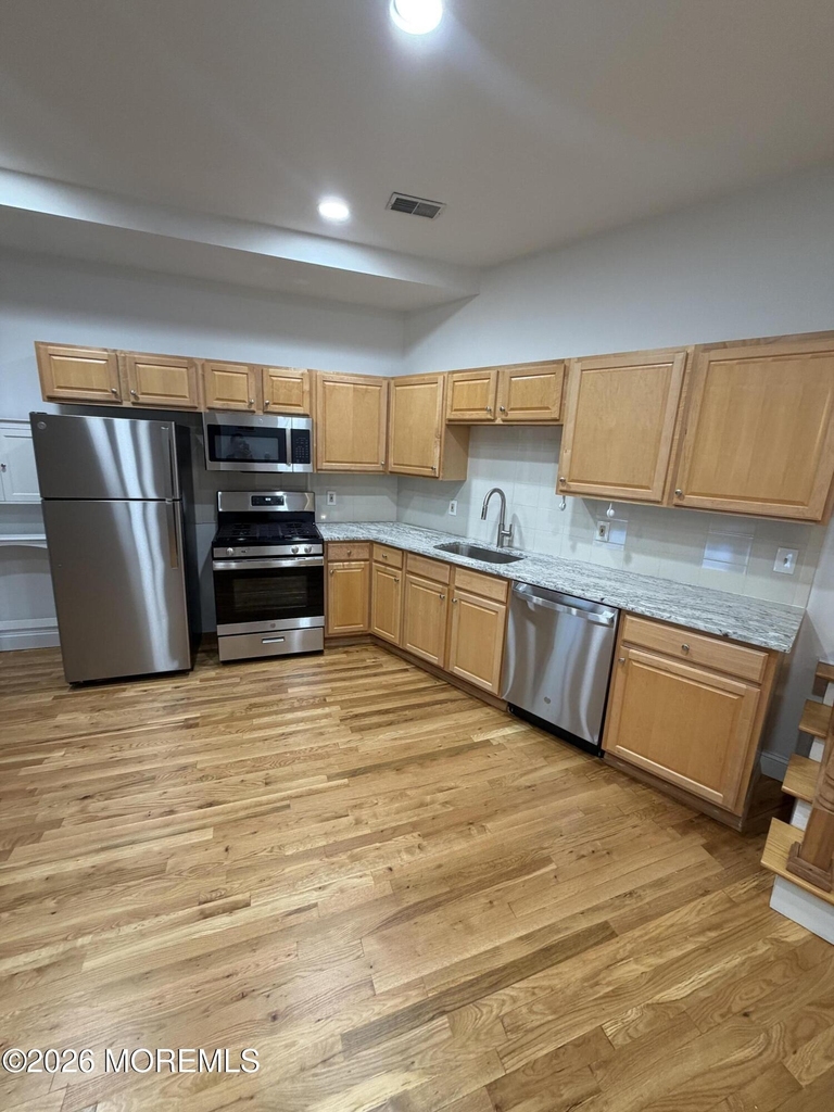 625 Cookman Avenue - Photo 10