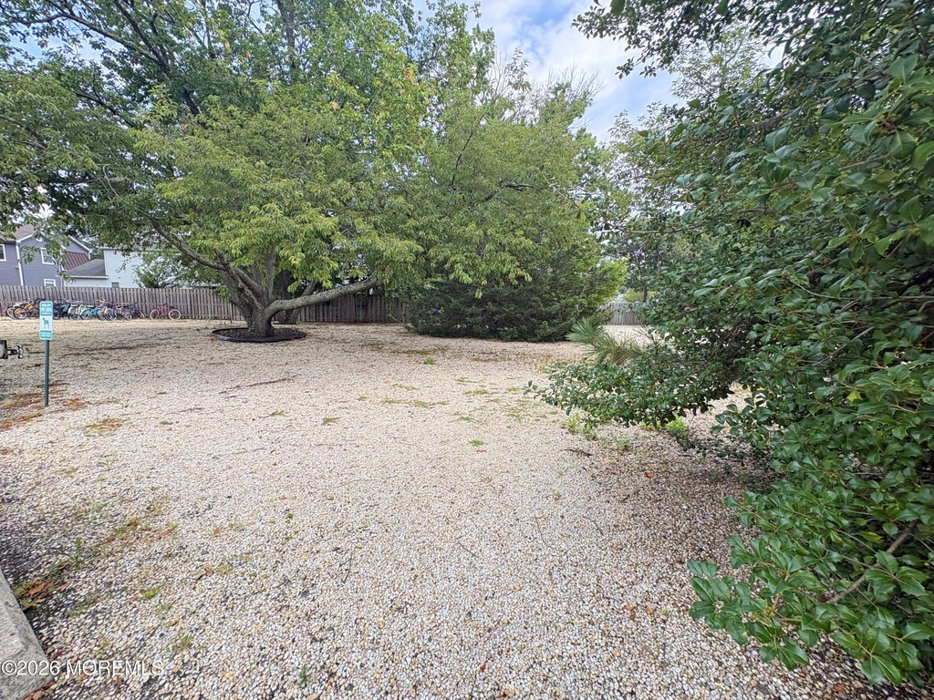 1641 Elm Avenue - Photo 26