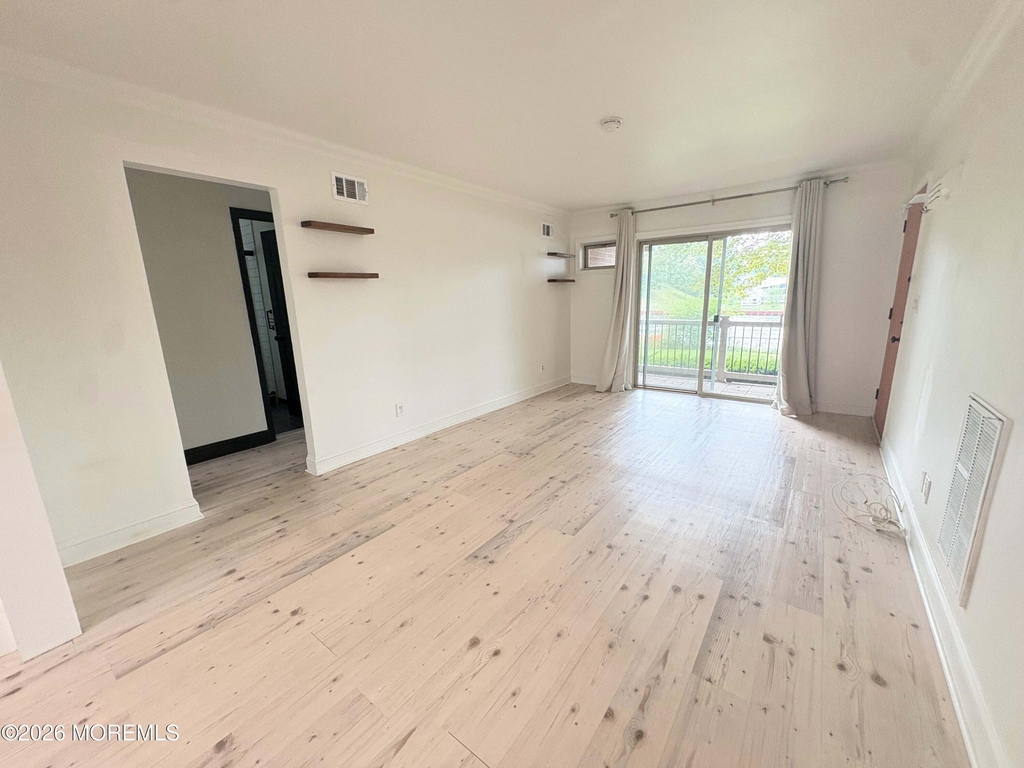 1641 Elm Avenue - Photo 18