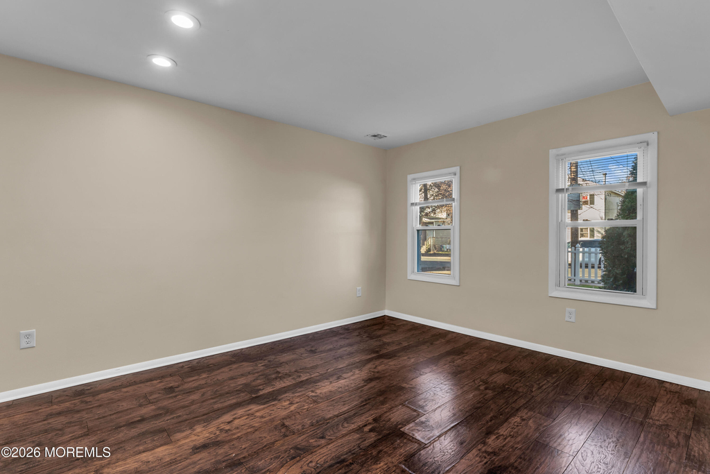 148 Dewitt Avenue - Photo 3