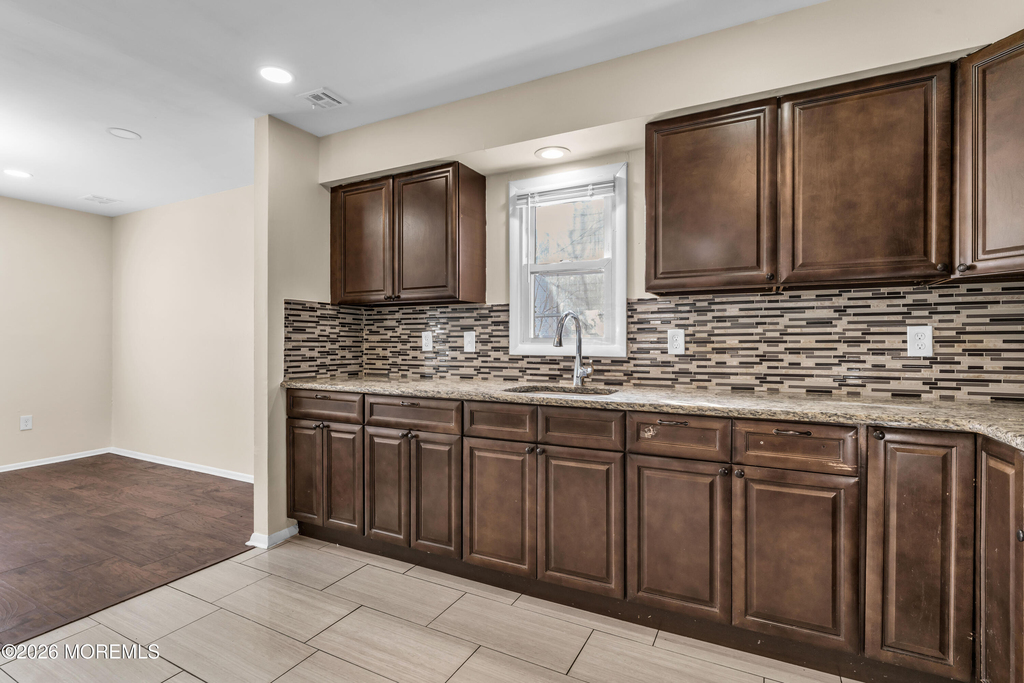 148 Dewitt Avenue - Photo 12