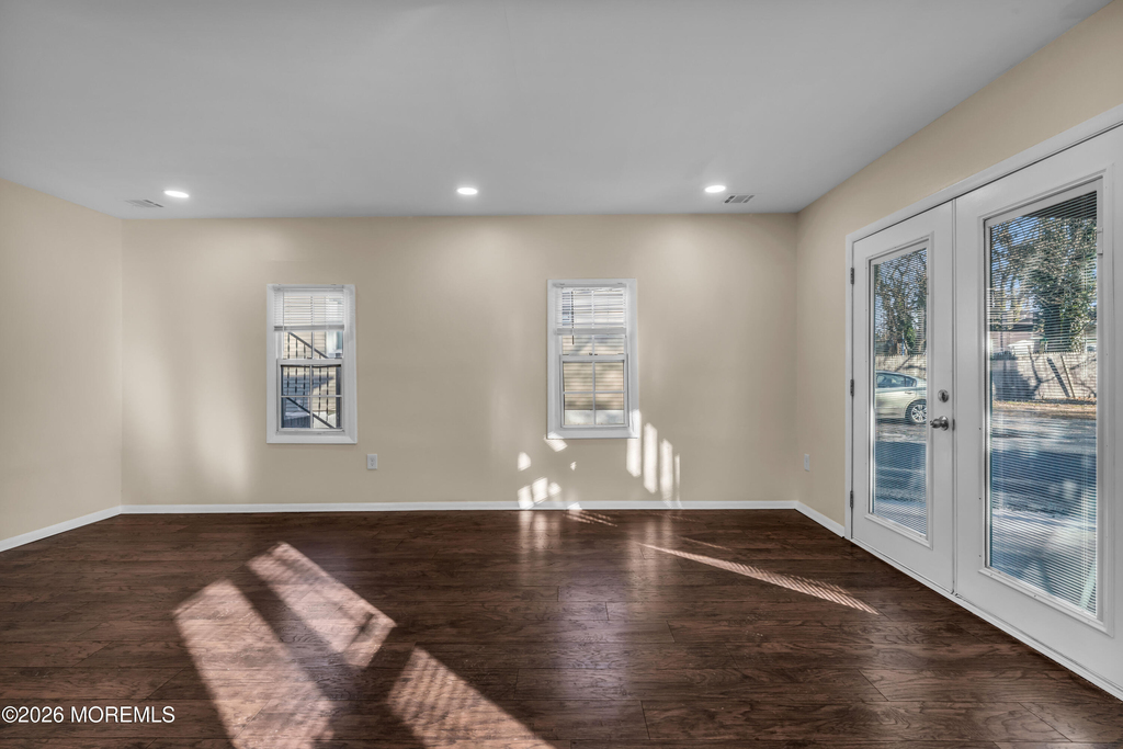 148 Dewitt Avenue - Photo 18