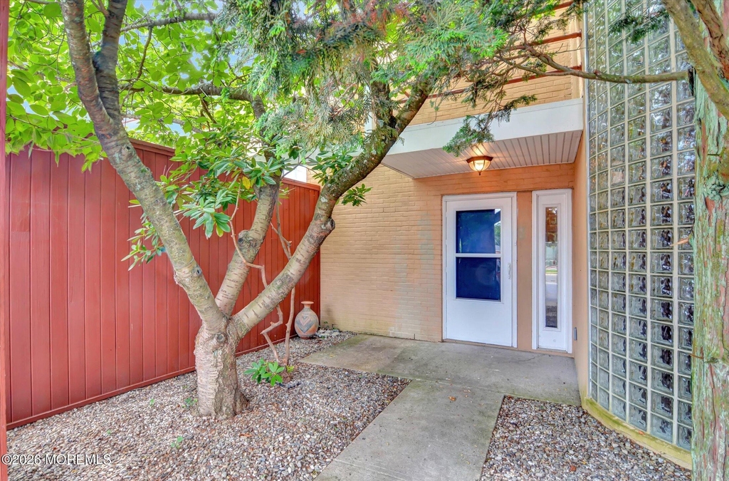 44 Marion Street - Photo 1