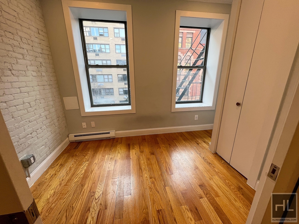 East 80th Street - Photo 0