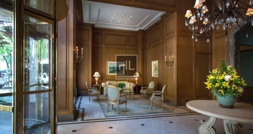 East 79th Street - Photo 2