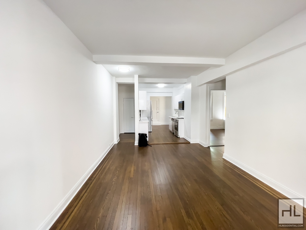 East 37 Street - Photo 3