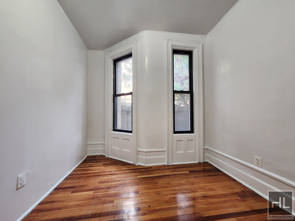 West 148 Street - Photo 5