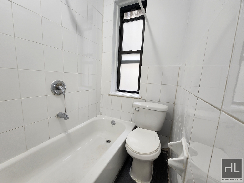 West 148 Street - Photo 2