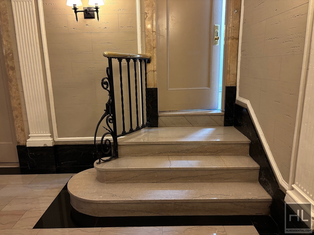 West 68 Street - Photo 5