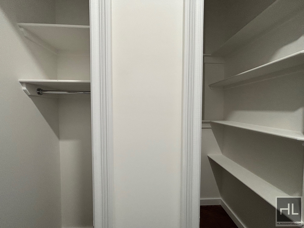 West 68 Street - Photo 5