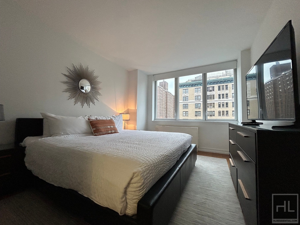 West 93rd Street - Photo 2