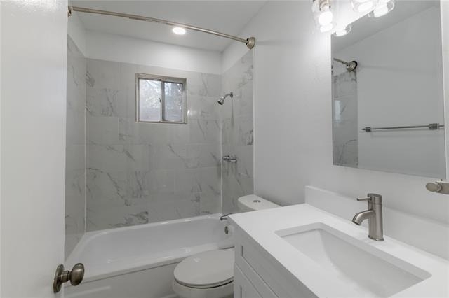 5921 Gaston Avenue - Photo 8