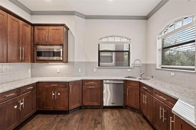 3142 Ross Avenue - Photo 5