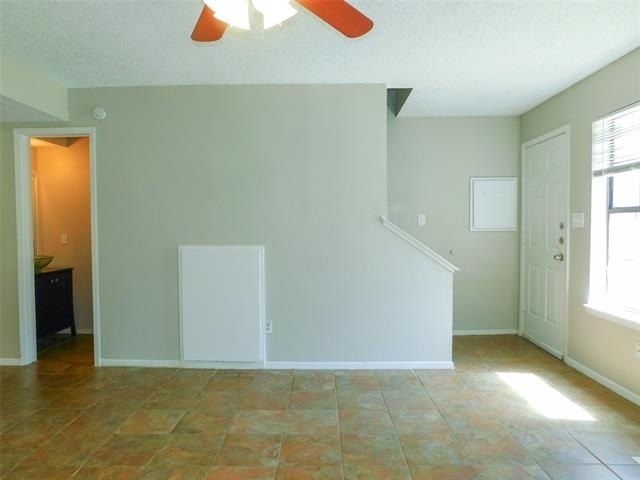 1137 Dallas Drive - Photo 3