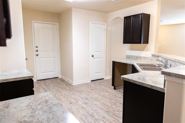 1700 Oriole Drive - Photo 3