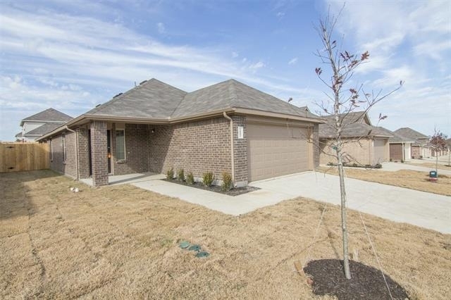 1602 Bobolink Drive - Photo 0