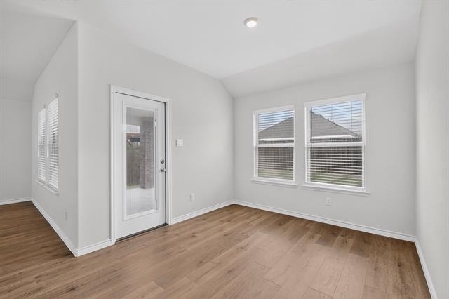 212 Goldfinch Drive - Photo 14