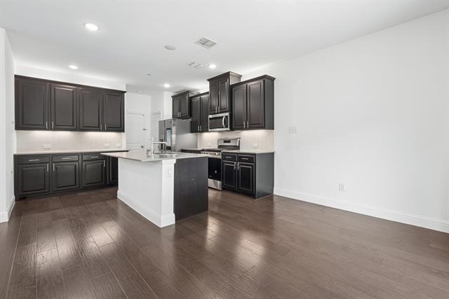 982 Mikaela Drive - Photo 3