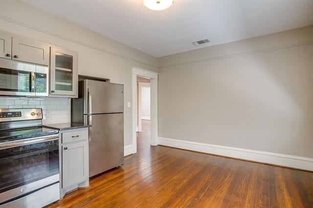 1630 Mistletoe Boulevard - Photo 19