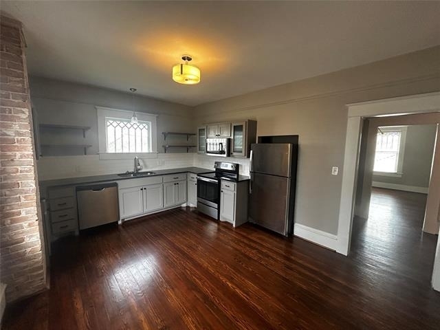 1630 Mistletoe Boulevard - Photo 3