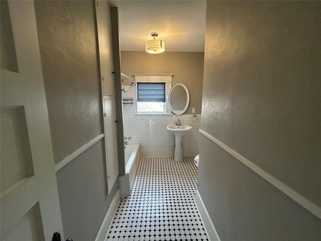 1630 Mistletoe Boulevard - Photo 6