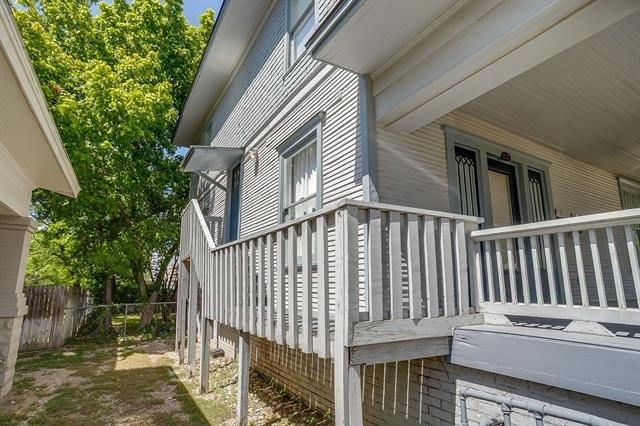 1630 Mistletoe Boulevard - Photo 23