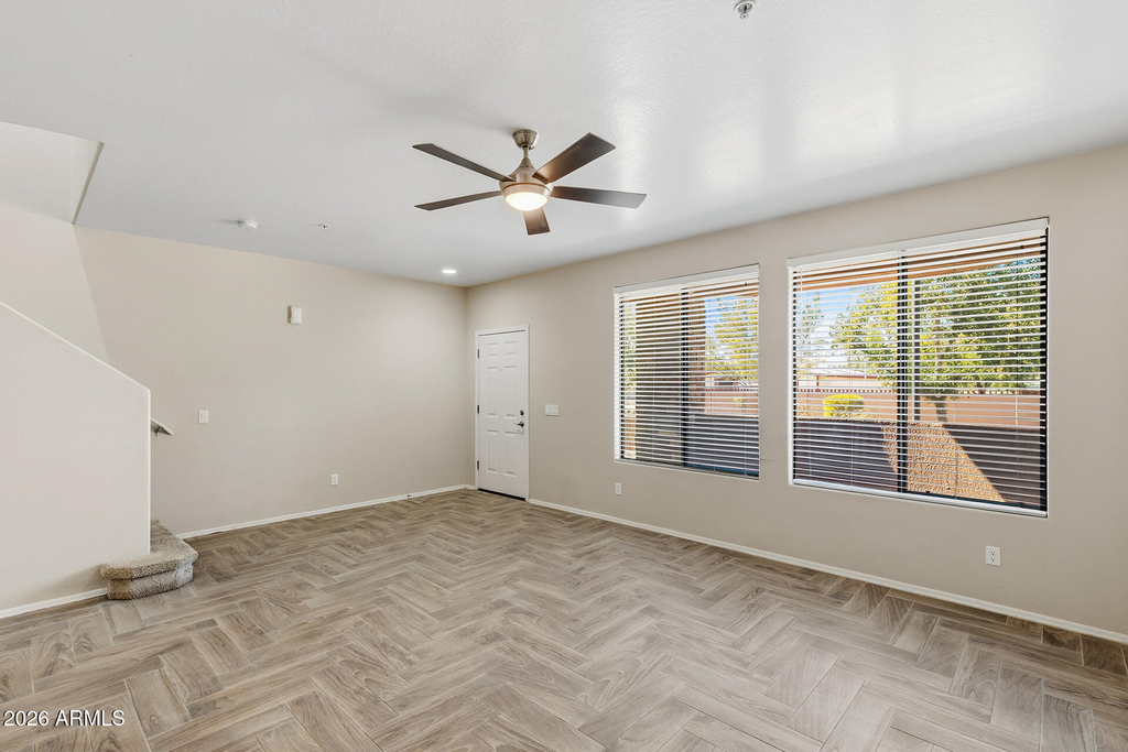 21655 N 36th Avenue - Photo 6