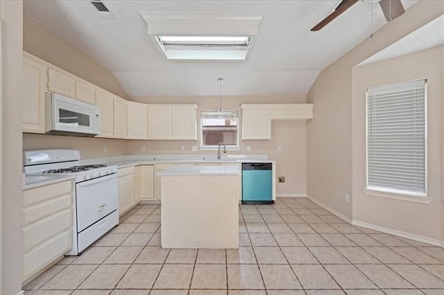 11900 Port Road - Photo 2