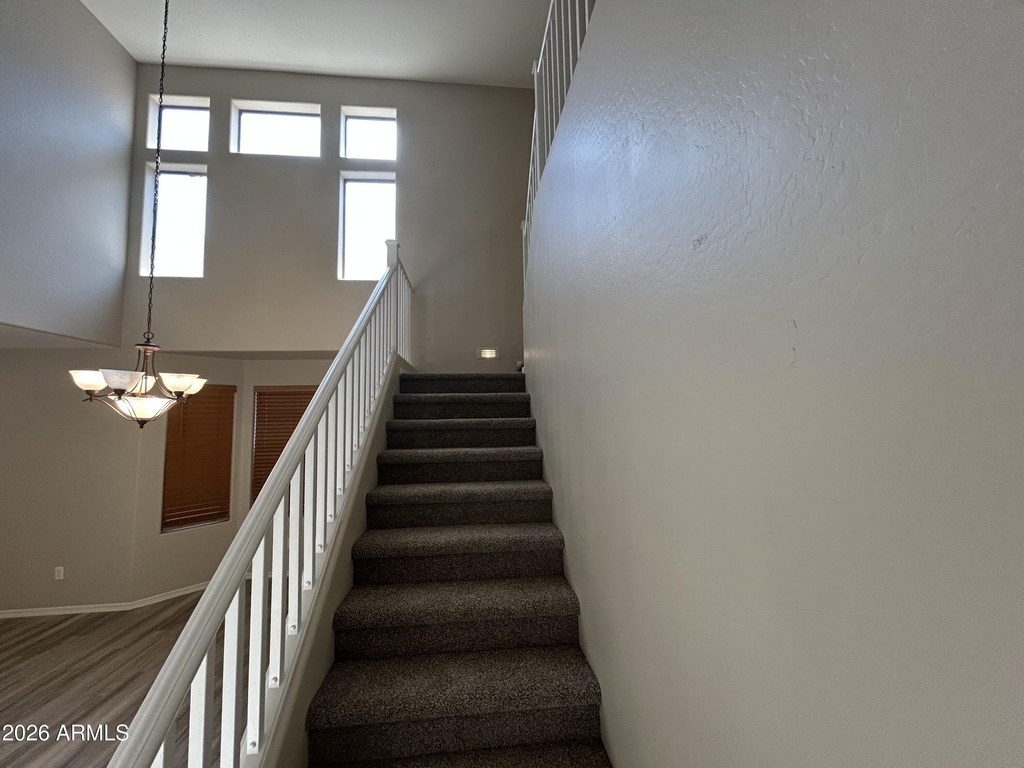 24902 W Wayland Drive - Photo 11
