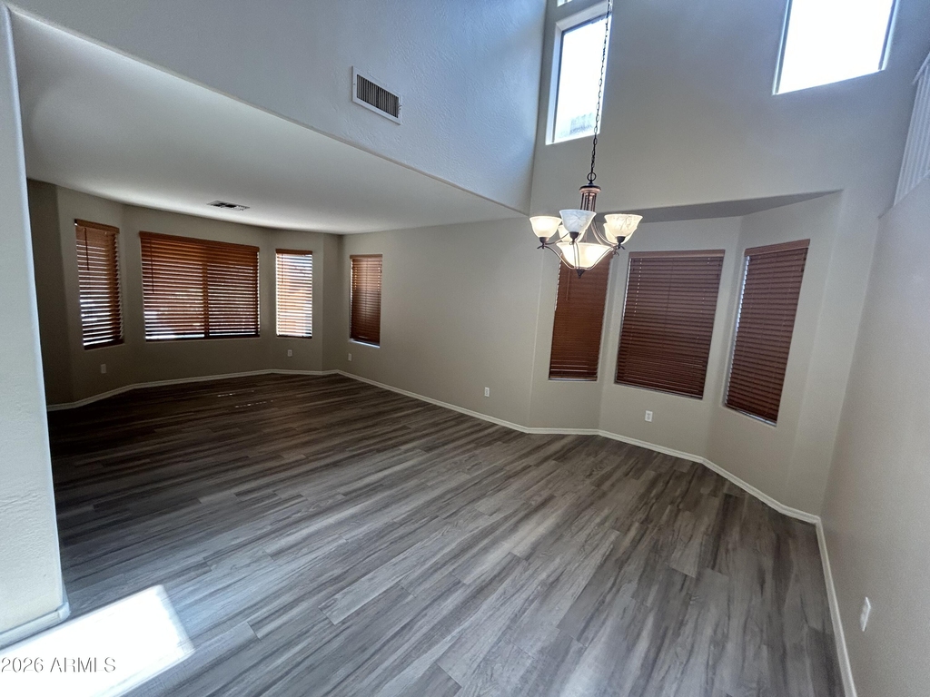 24902 W Wayland Drive - Photo 4