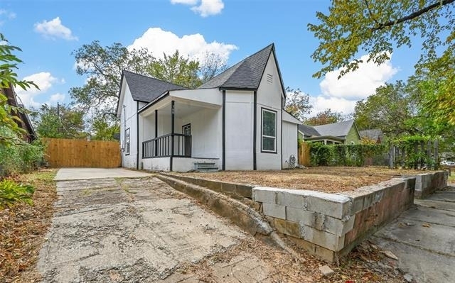 708 W Day Street - Photo 19