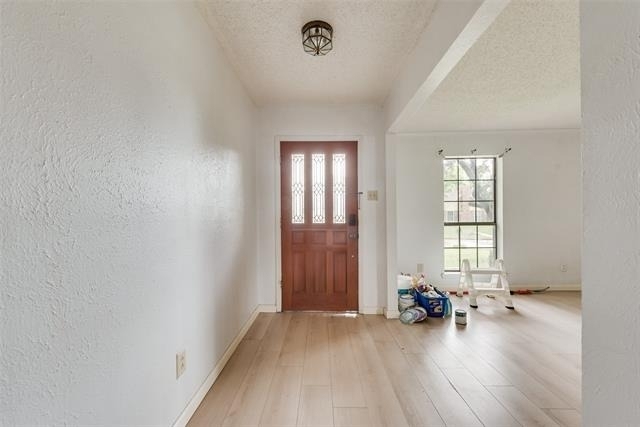 2623 Fallcreek Drive - Photo 2
