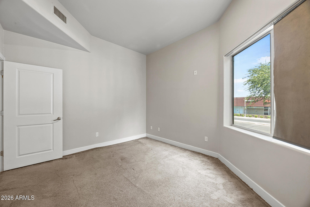 945 E Playa Del Norte Drive - Photo 22
