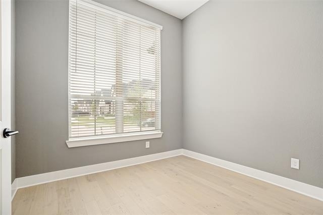 16317 Renault Street - Photo 3