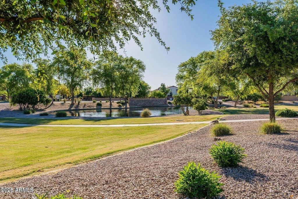 3340 S Sunland Drive - Photo 19